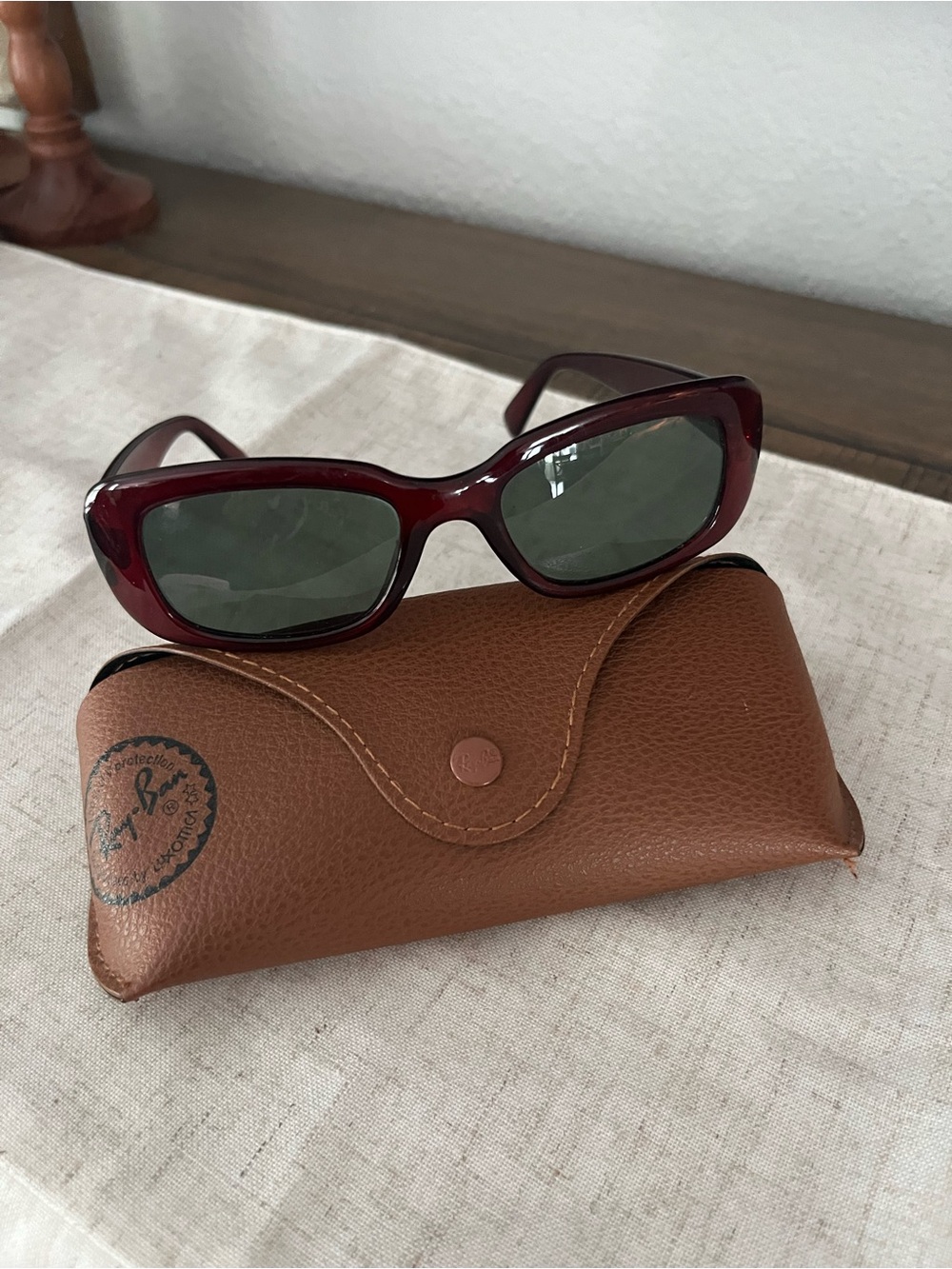 Ray-Ban RB 4122 Sunglasses